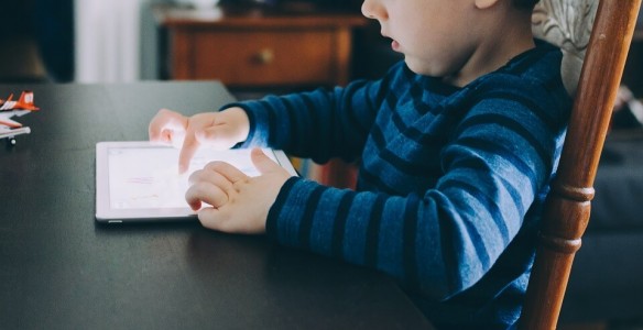 Quais os melhores modelos de tablet infantil? Confira!