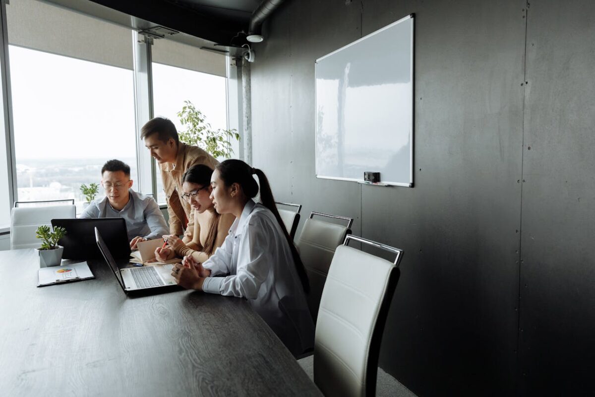 O papel da tecnologia na tomada de decisões estratégicas