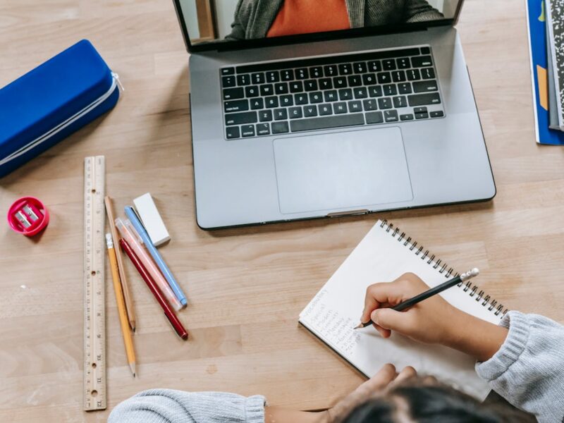 Quantas horas complementares posso fazer pela internet