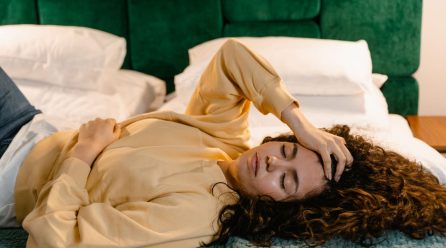 Como a fibromialgia pode interferir no sono, no trabalho e nas atividades diárias